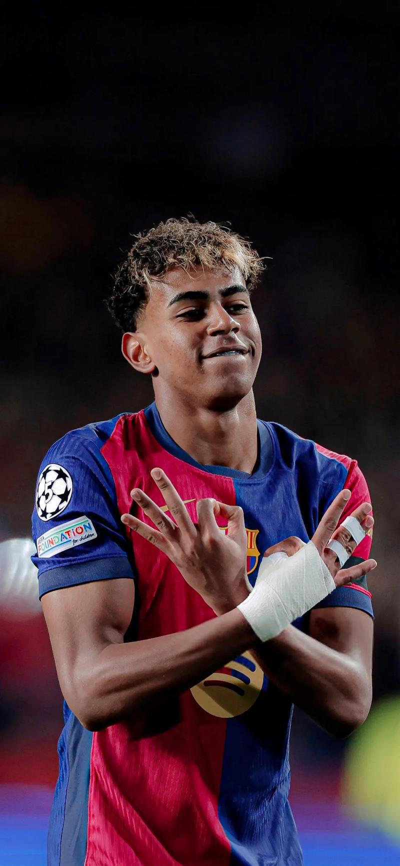 出战4场完成3场零封+两度扑点，迈尼昂当选米兰11月最佳球员（4战3零封两次扑点，迈尼昂荣膺米兰11月最佳）