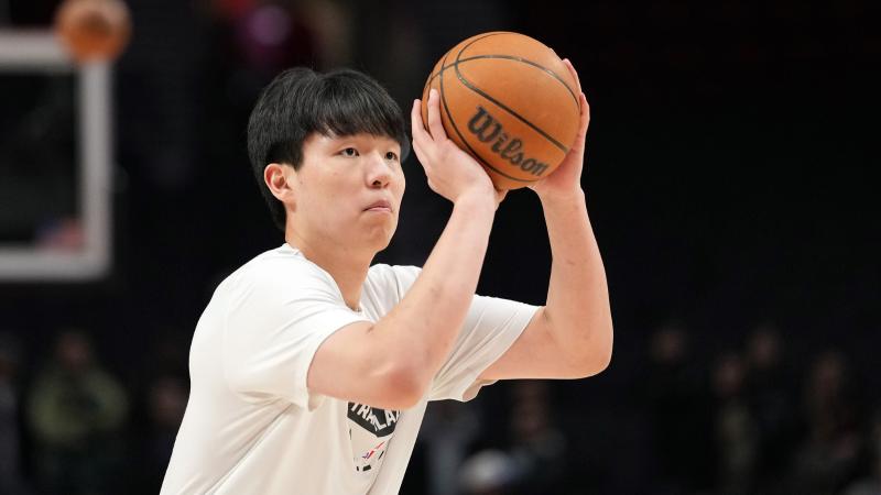 王洪亮：美国巴西身体强太多；若早跟她们踢热身赛或许会好些（王洪亮：美国、巴西对抗强度占优；若早安排热身赛或可改善表现）